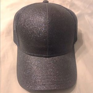💙💙💙C.C boutique pony tail hat glitter navy blue💙💙💙